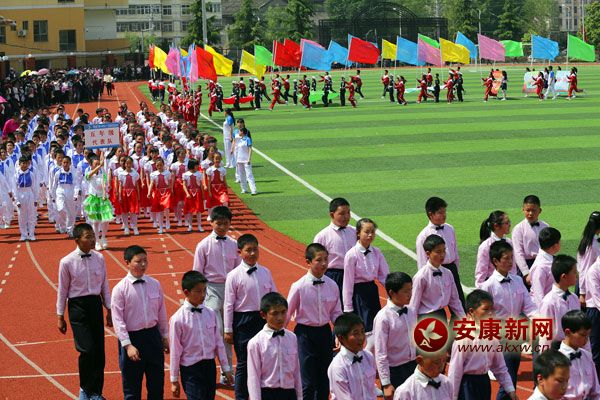 1427СW(xu)35\(yn)(dng)(hu)ڿhw(chng)e.JPG