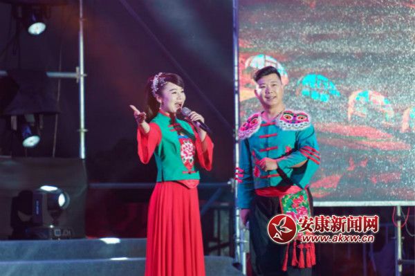 紫陽舉辦陜南陜北民歌交流展演4_meitu_4.jpg